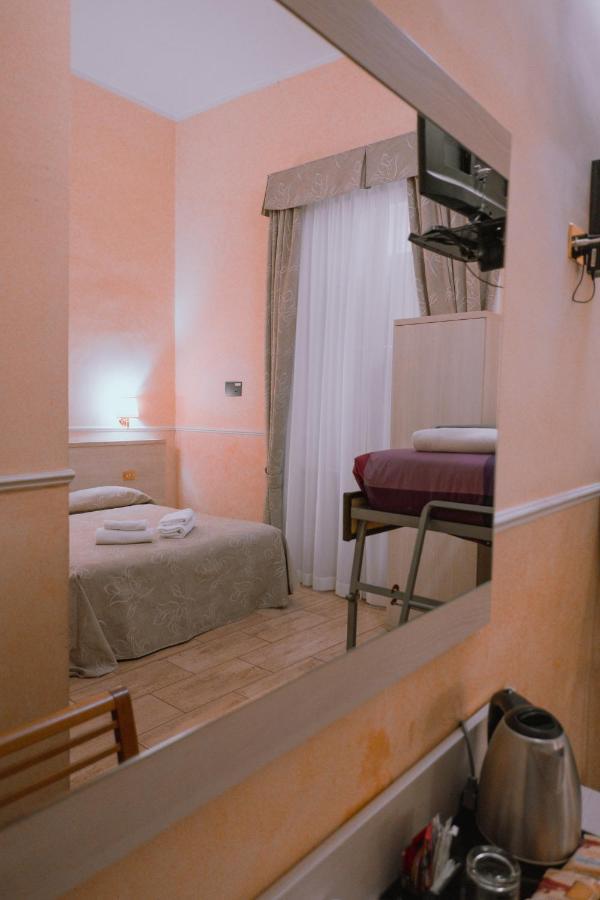Hotel Aristotele Rzym Zewnętrze zdjęcie