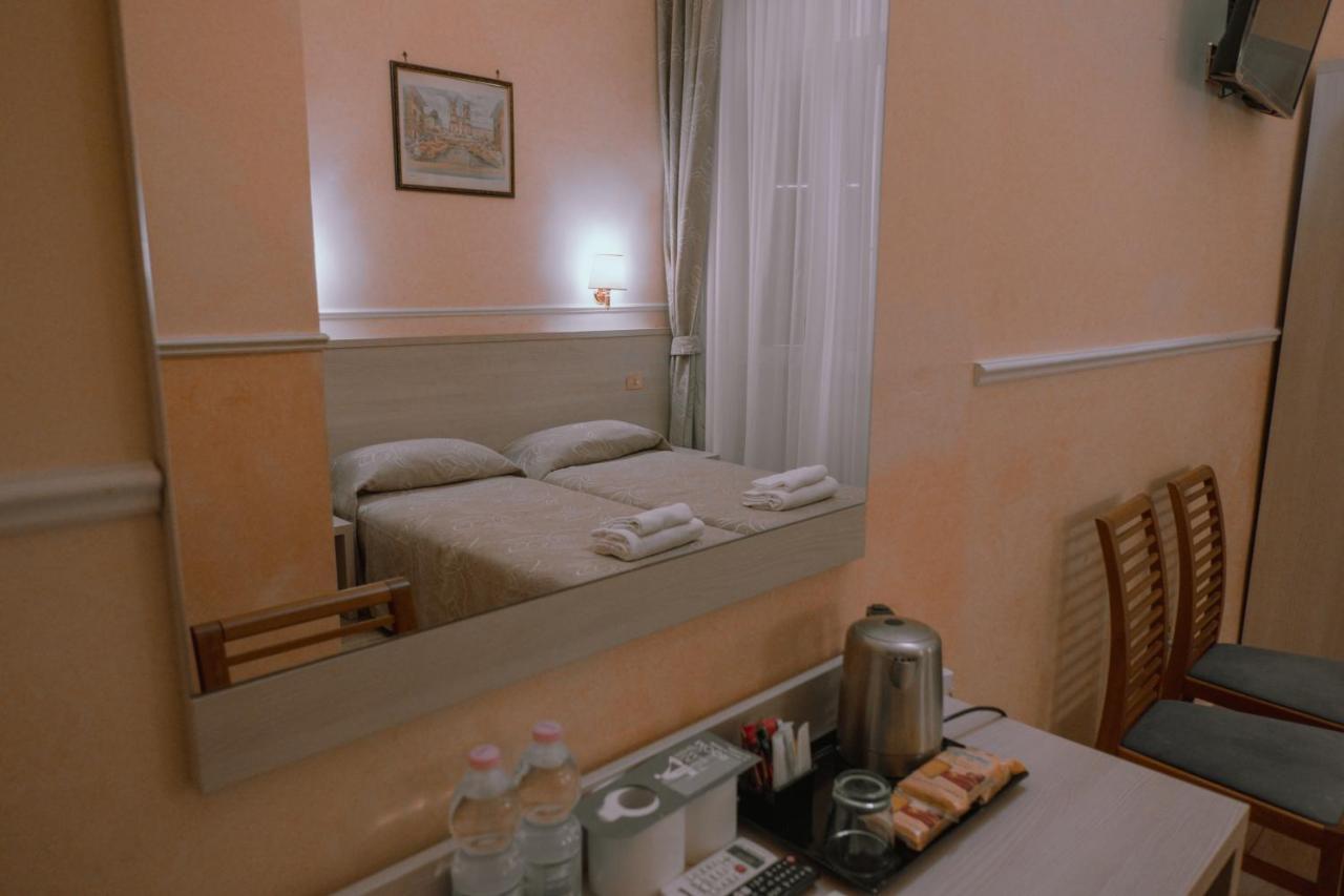 Hotel Aristotele Rzym Zewnętrze zdjęcie