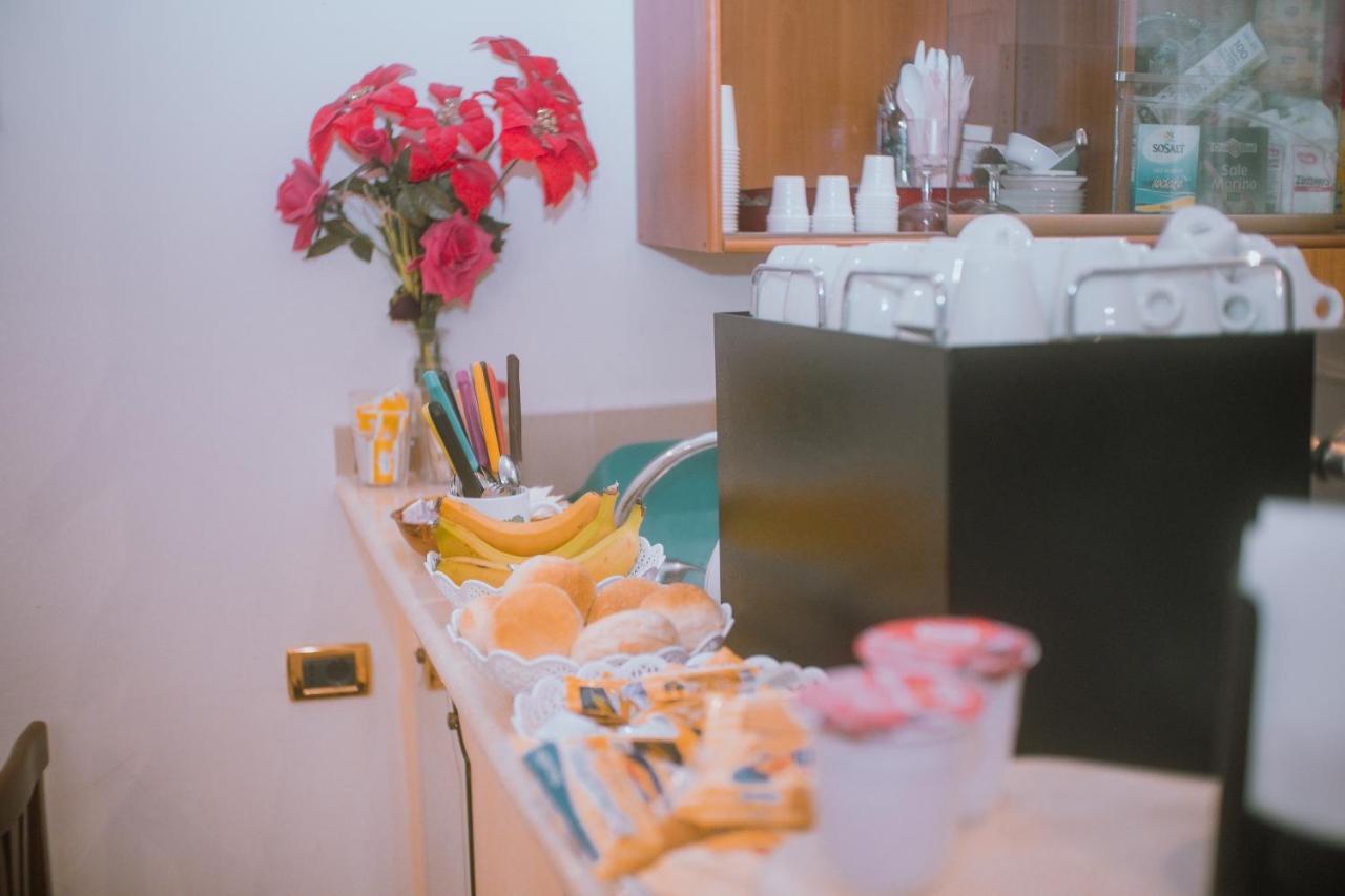 Hotel Aristotele Rzym Zewnętrze zdjęcie