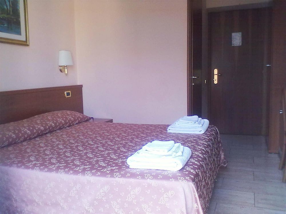 Hotel Aristotele Rzym Zewnętrze zdjęcie