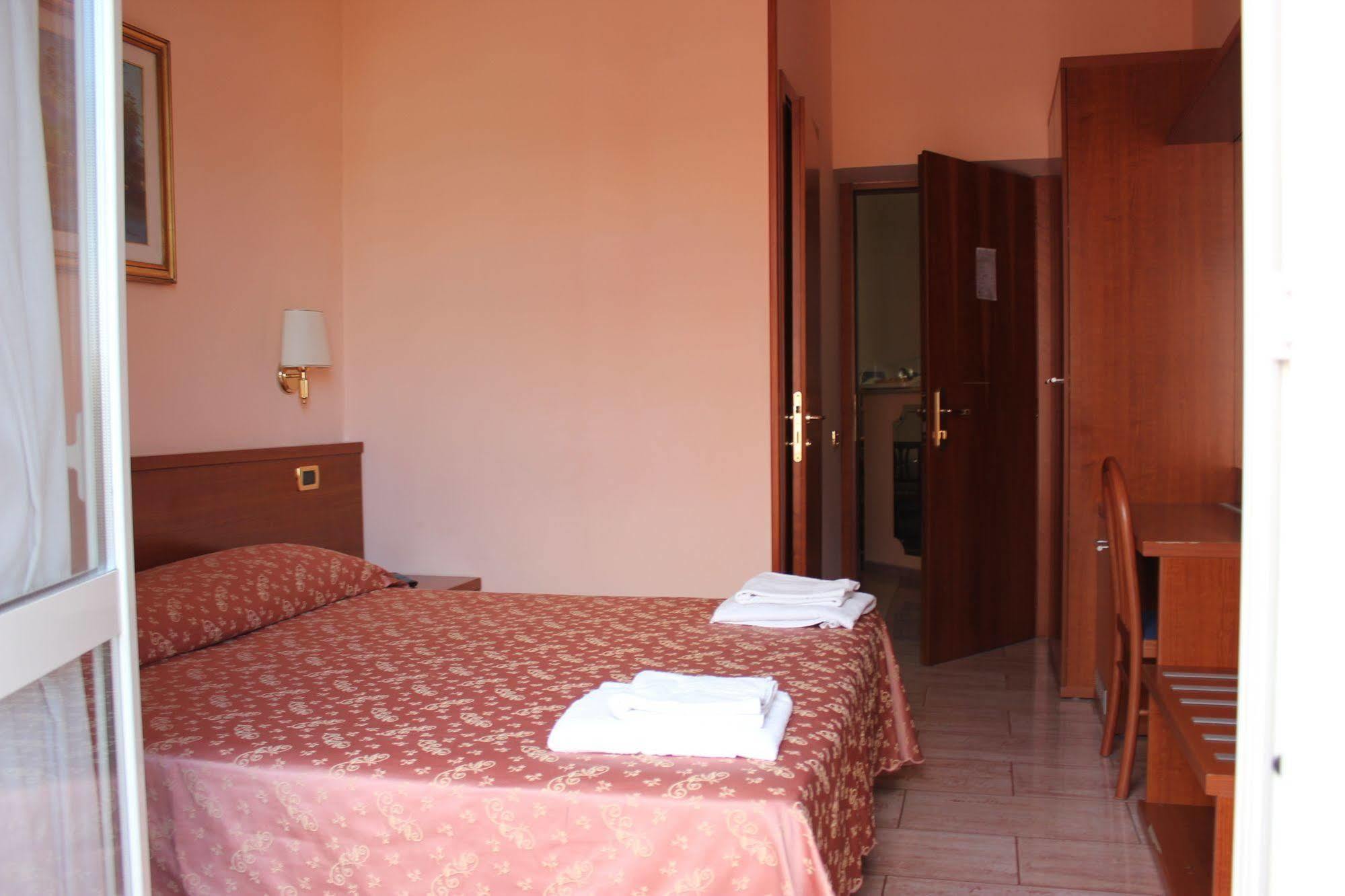 Hotel Aristotele Rzym Zewnętrze zdjęcie