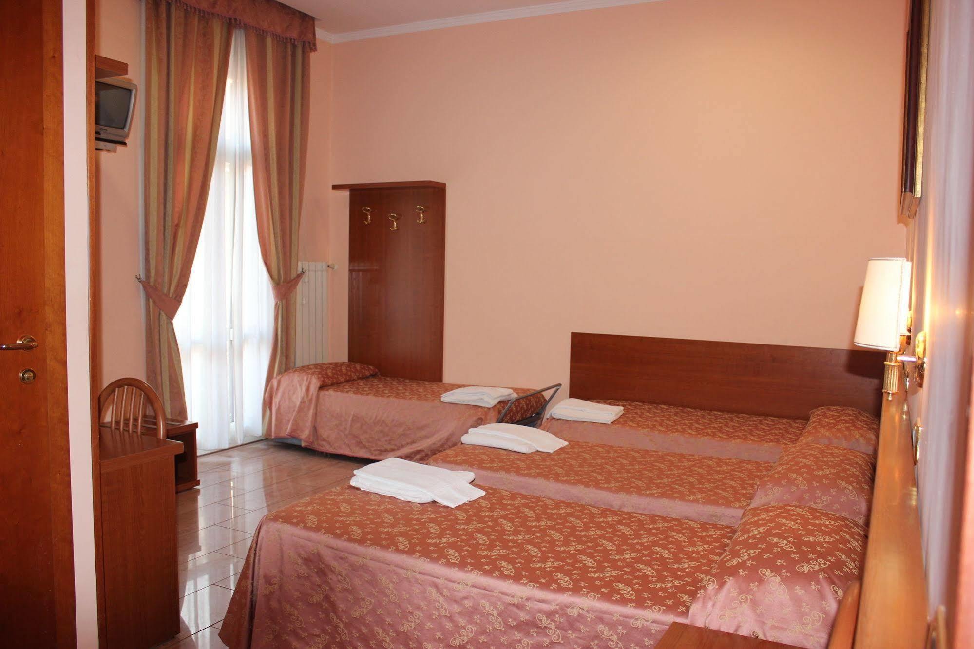 Hotel Aristotele Rzym Zewnętrze zdjęcie