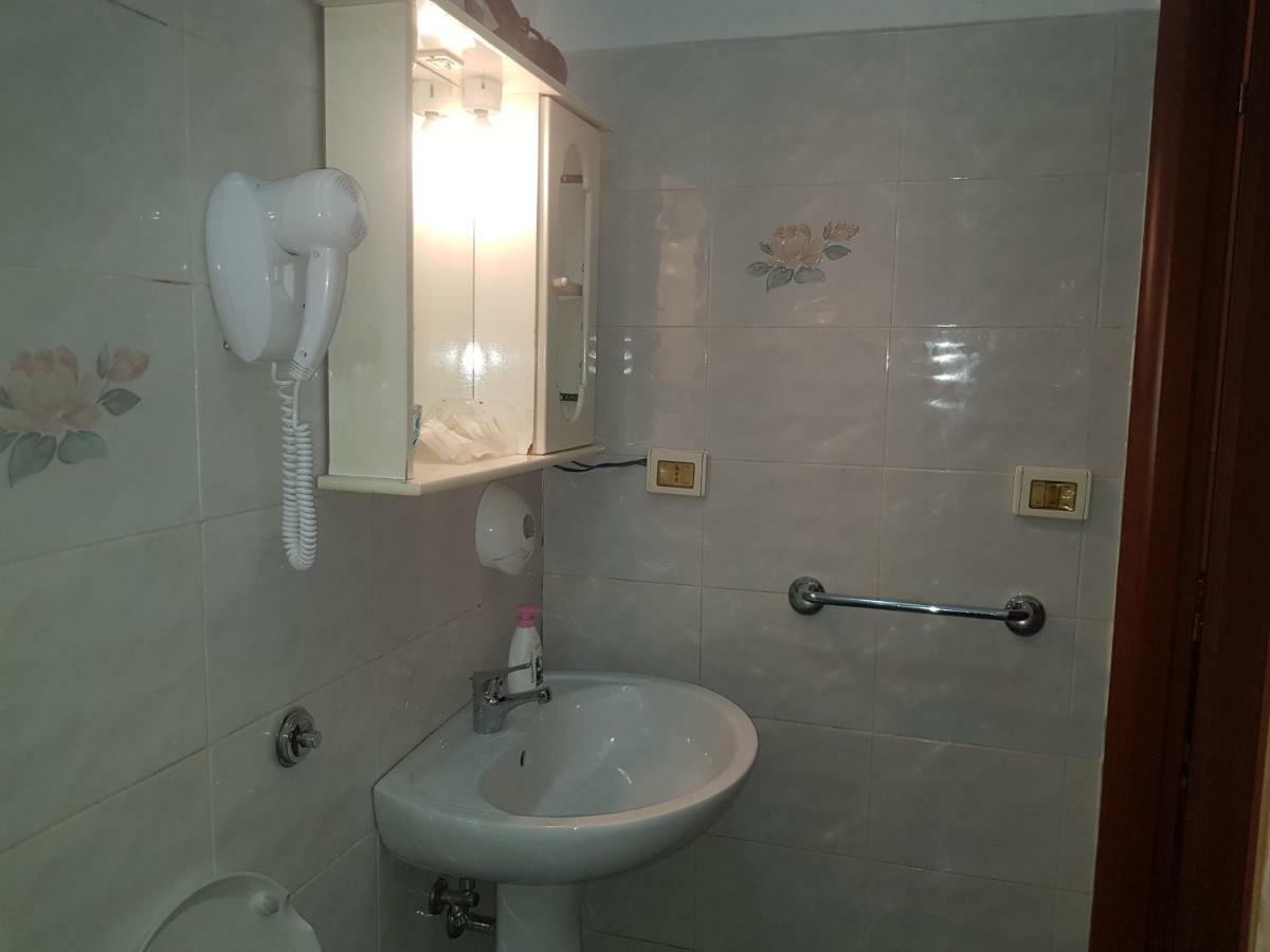 Hotel Aristotele Rzym Zewnętrze zdjęcie