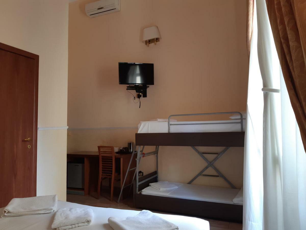 Hotel Aristotele Rzym Zewnętrze zdjęcie